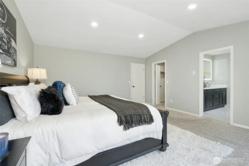 Property photo for 2480 Viewcrest Avenue, Everett photo 24