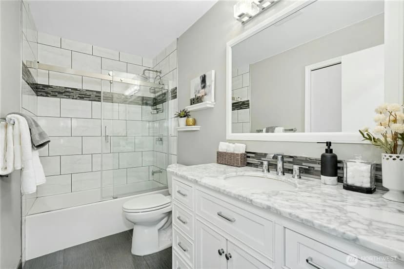 Property photo for 2480 Viewcrest Avenue, Everett photo 32