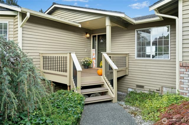 Property photo for 2480 Viewcrest Avenue, Everett photo 4