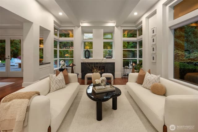 Property photo for 2609 Evergreen Point Road, Medina photo 5