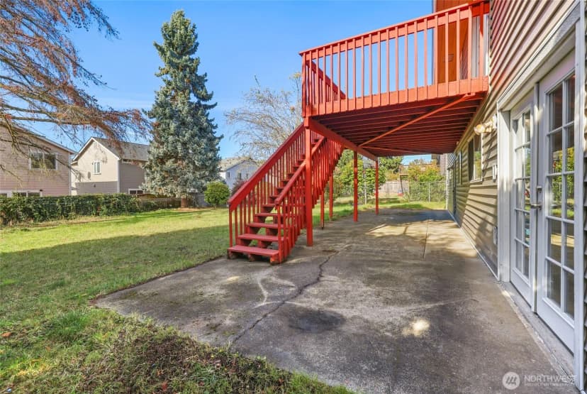 Property photo for 17657 111th Avenue Se, Renton photo 34