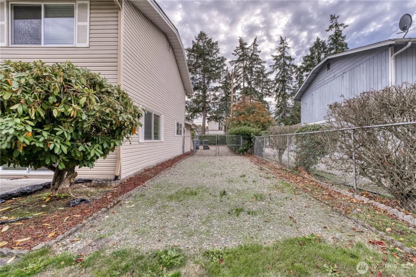 Property photo for 3321 88th Street S, Lakewood photo 31