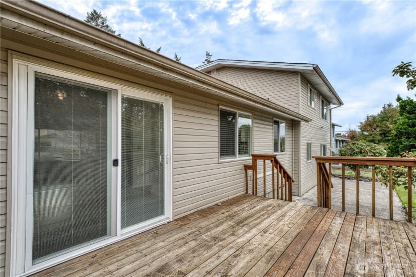 Property photo for 3321 88th Street S, Lakewood photo 34
