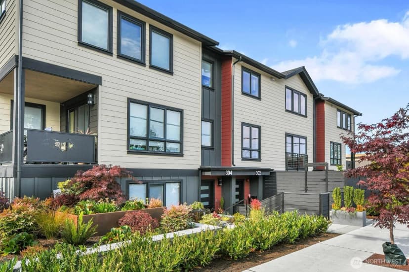 Property photo for 302 6th Avenue S, Edmonds photo 22
