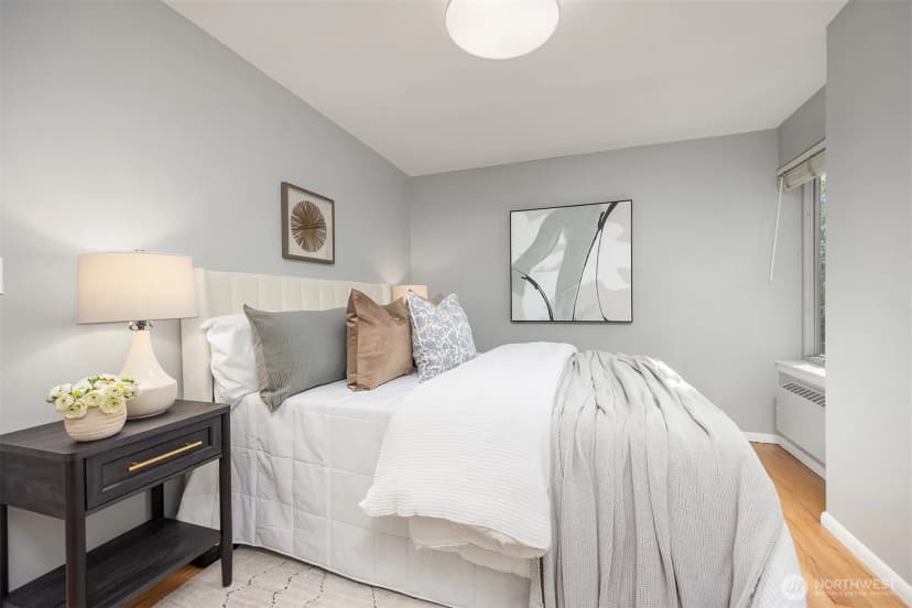 Property photo for 530 W Olympic Place #406, Seattle photo 11