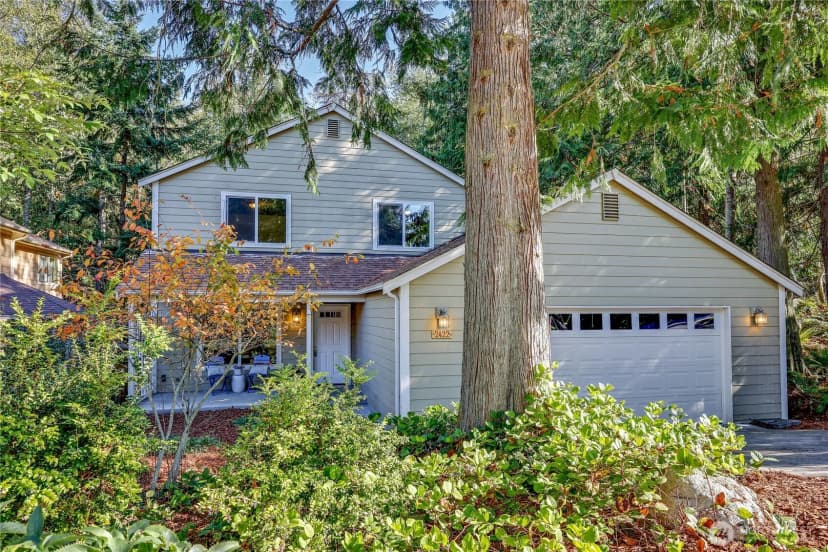 Property photo for 2422 Cliff Street, Port Townsend