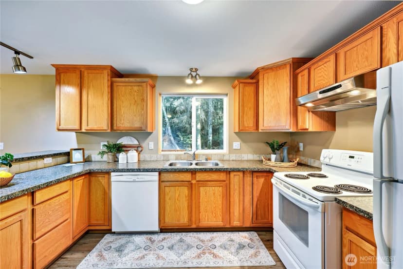 Property photo for 2422 Cliff Street, Port Townsend photo 17