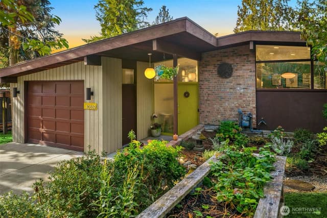 Property photo for 10559 41st Place Ne, Seattle