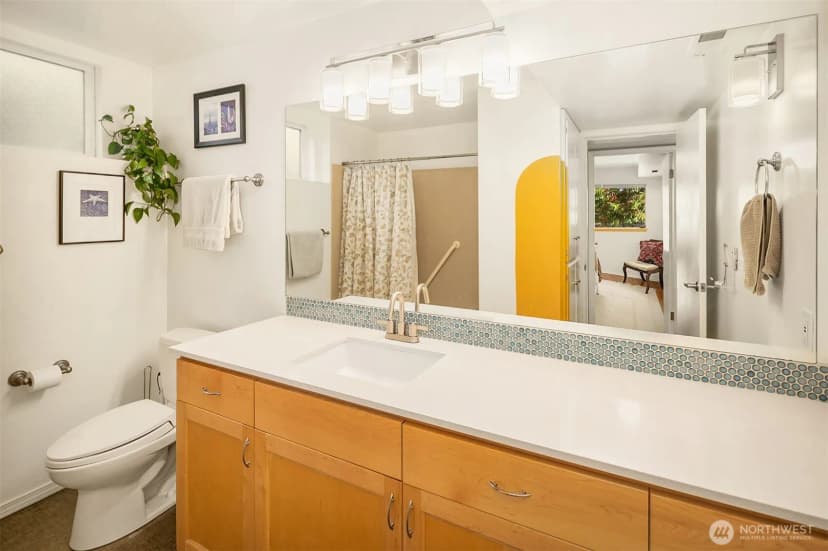 Property photo for 10559 41st Place Ne, Seattle photo 20