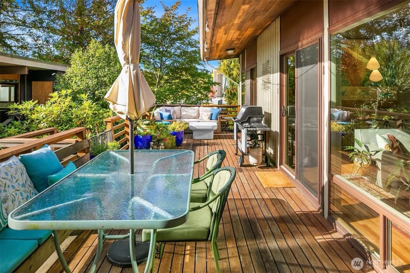 Property photo for 10559 41st Place Ne, Seattle photo 25