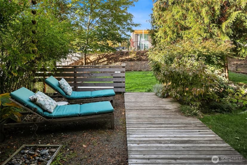 Property photo for 10559 41st Place Ne, Seattle photo 28