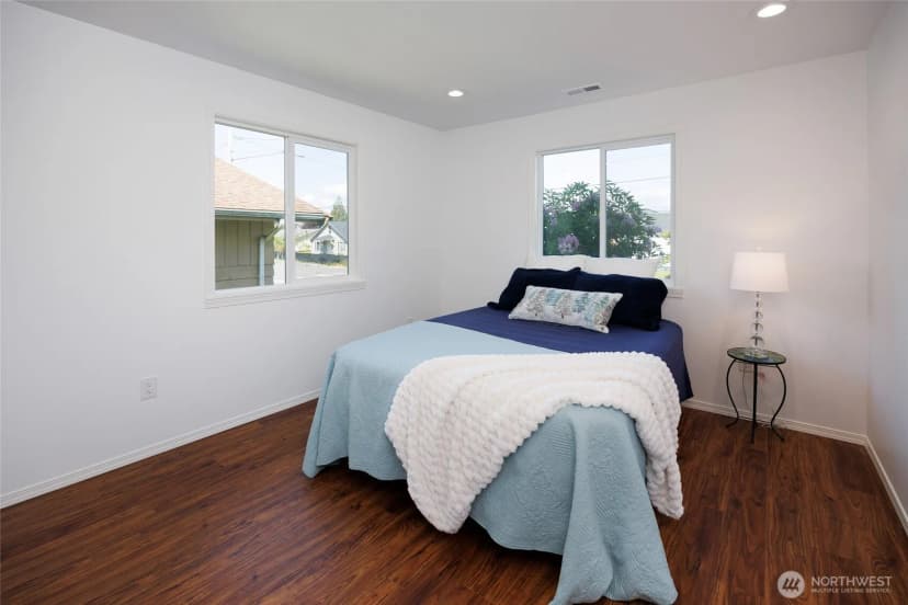 Property photo for 1708 Walnut Street, Everett photo 11