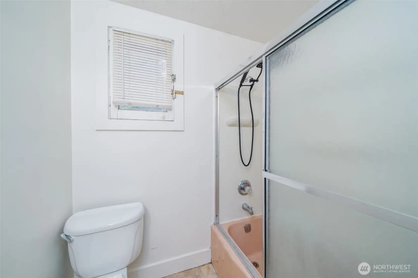 Property photo for 329 Ne 51st Street, Seattle photo 14