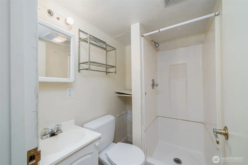 Property photo for 329 Ne 51st Street, Seattle photo 23