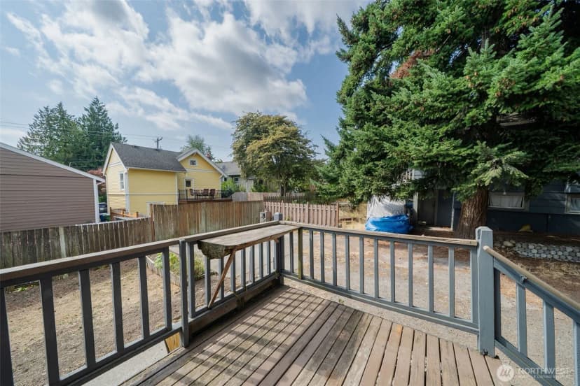 Property photo for 329 Ne 51st Street, Seattle photo 26