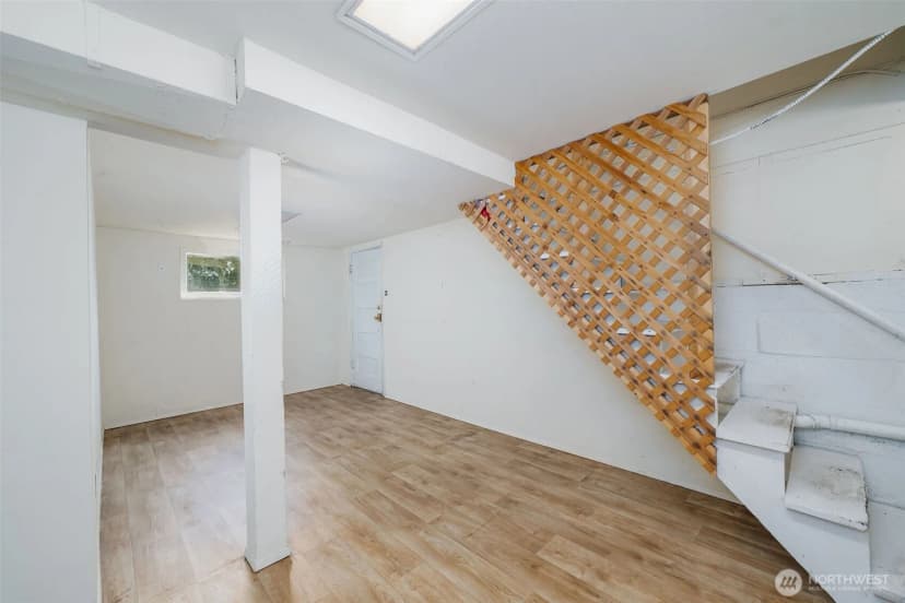 Property photo for 329 Ne 51st Street, Seattle photo 19