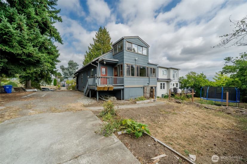 Property photo for 329 Ne 51st Street, Seattle photo 29