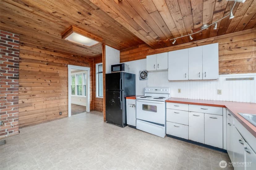 Property photo for 329 Ne 51st Street, Seattle photo 7