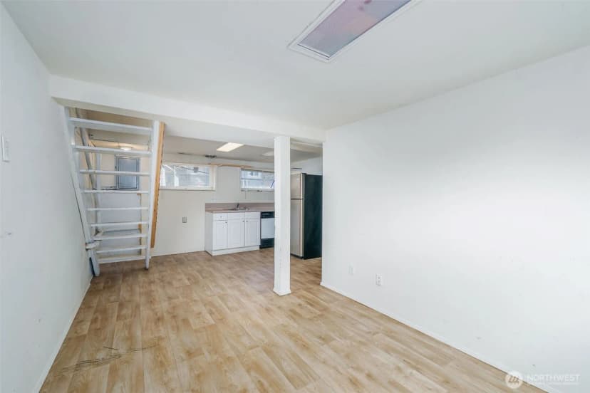 Property photo for 329 Ne 51st Street, Seattle photo 21