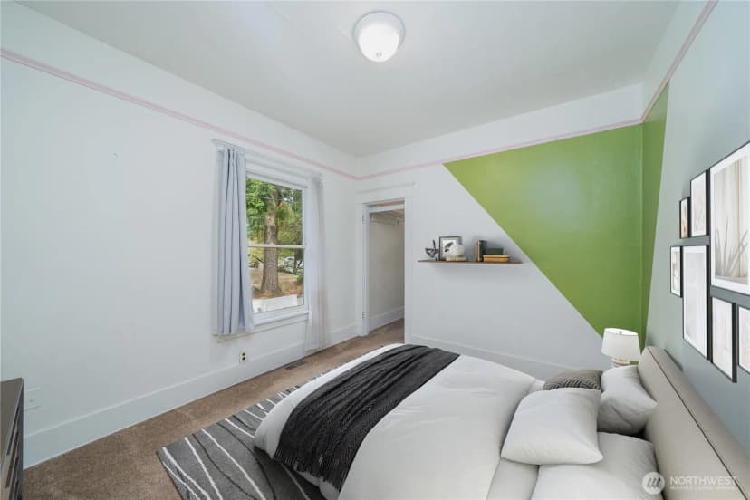 Property photo for 329 Ne 51st Street, Seattle photo 12