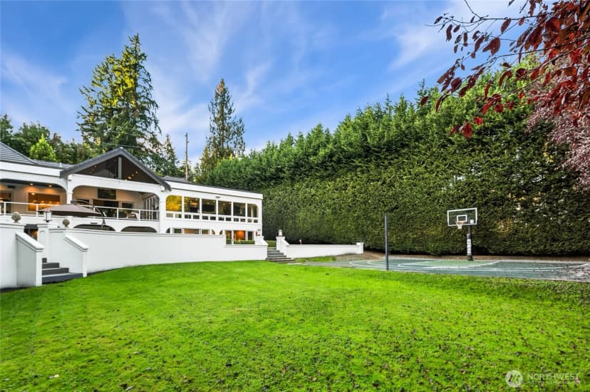 Property photo for 3026 140th Avenue Ne, Bellevue photo 6