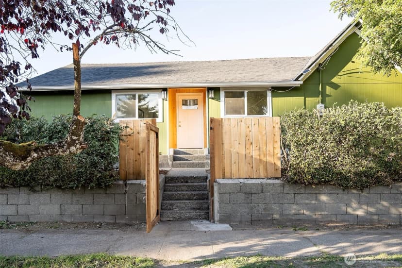 Property photo for 1255 S Grant Avenue, Tacoma