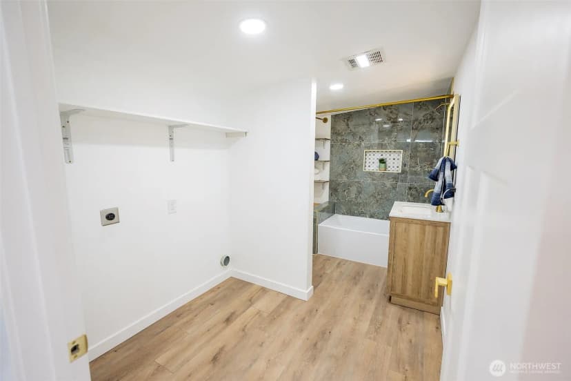 Property photo for 1255 S Grant Avenue, Tacoma photo 21