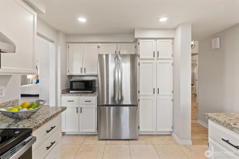 Property photo for 60 145th Place Se, Bellevue photo 16