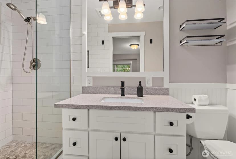 Property photo for 825 Wildwood Boulevard Sw, Issaquah photo 14
