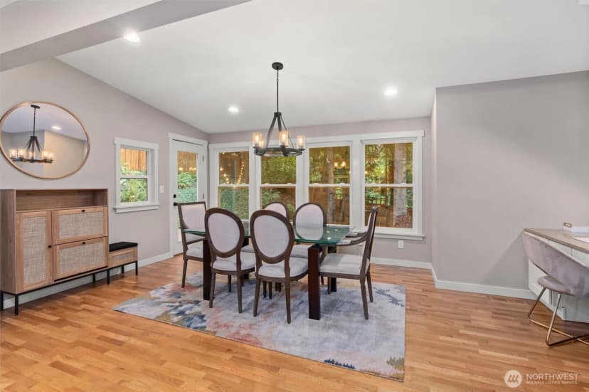 Property photo for 825 Wildwood Boulevard Sw, Issaquah photo 9
