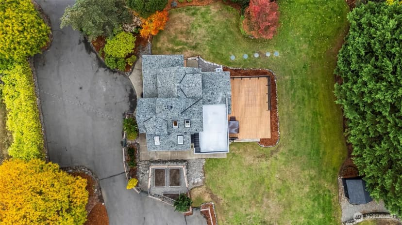 Property photo for 15822 Crescent Valley Drive Nw, Gig Harbor photo 3
