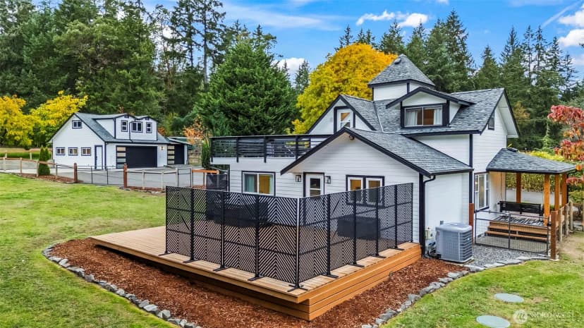 Property photo for 15822 Crescent Valley Drive Nw, Gig Harbor