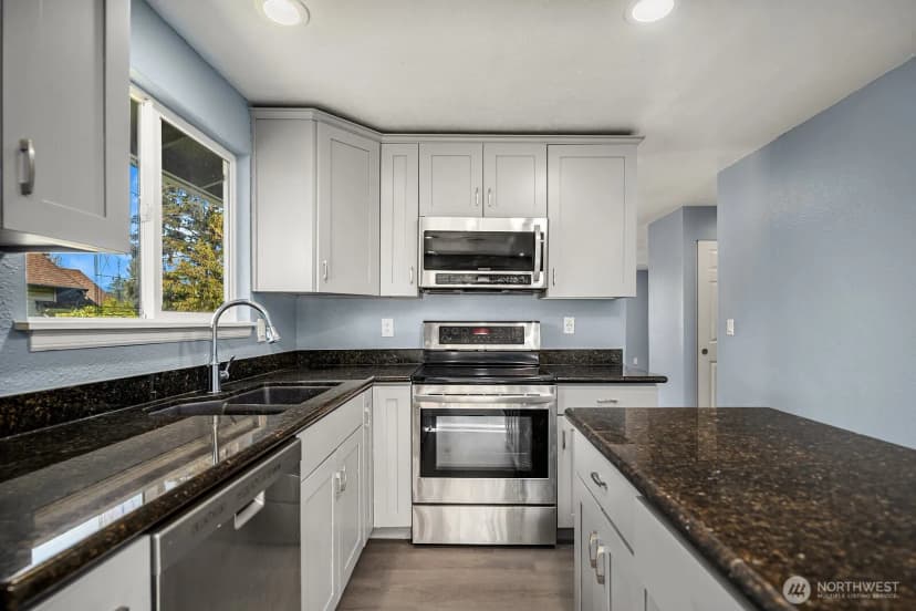 Property photo for 706 S 53rd Street, Tacoma photo 17