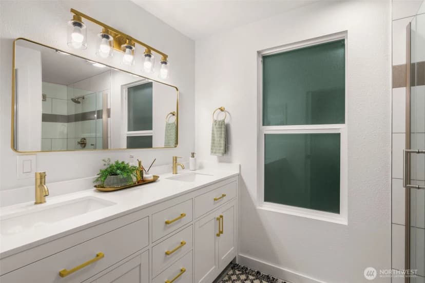 Property photo for 775 Highwood Drive Sw, Issaquah photo 25
