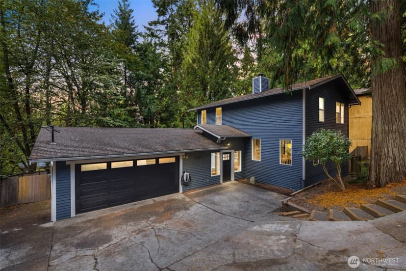 Property photo for 775 Highwood Drive Sw, Issaquah