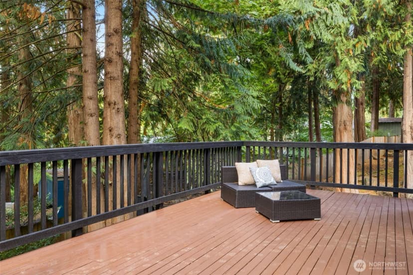 Property photo for 775 Highwood Drive Sw, Issaquah photo 31