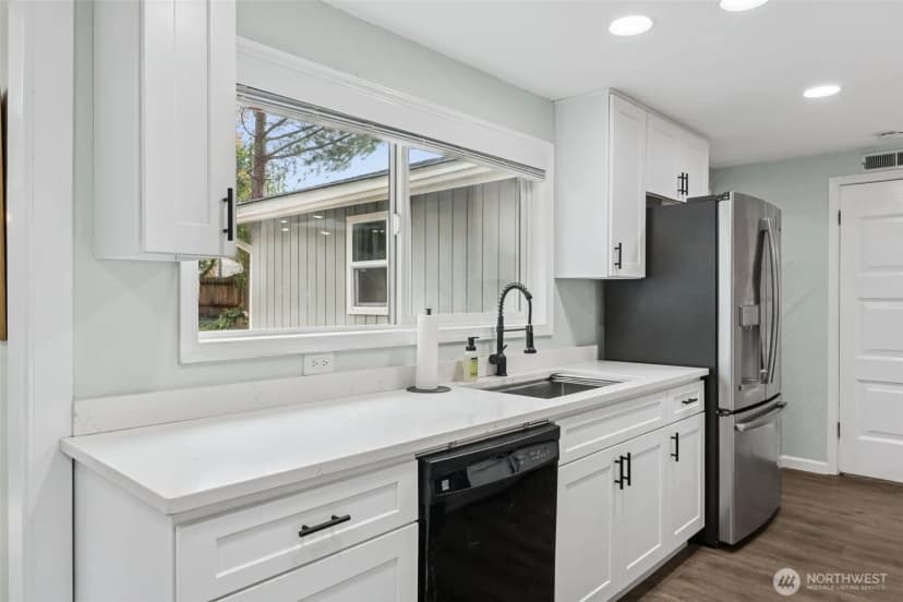 Property photo for 31708 7th Avenue S, Federal Way photo 13