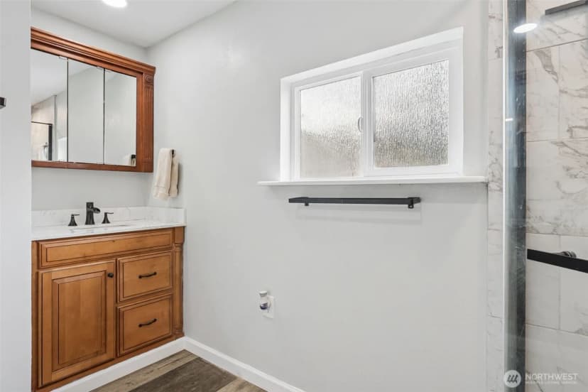 Property photo for 31708 7th Avenue S, Federal Way photo 24