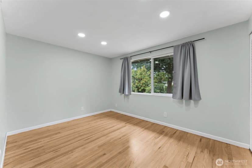 Property photo for 31708 7th Avenue S, Federal Way photo 27