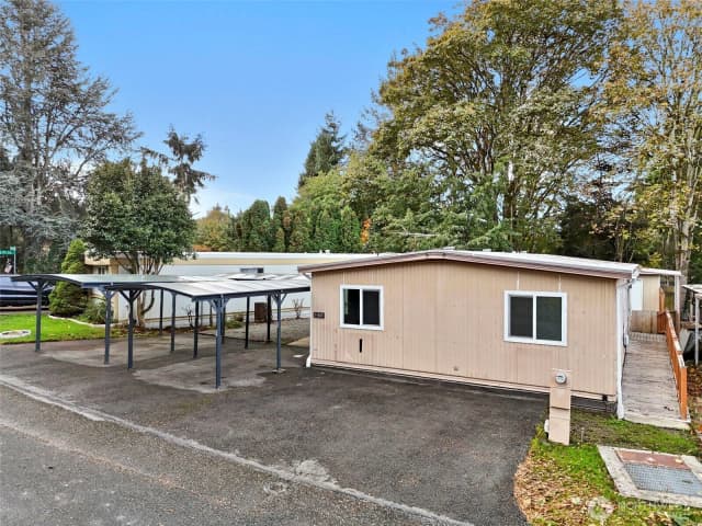 Property photo for 11427 Se 226th Street, Kent