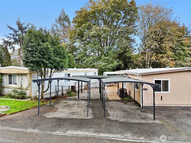 Property photo for 11427 Se 226th Street, Kent photo 2