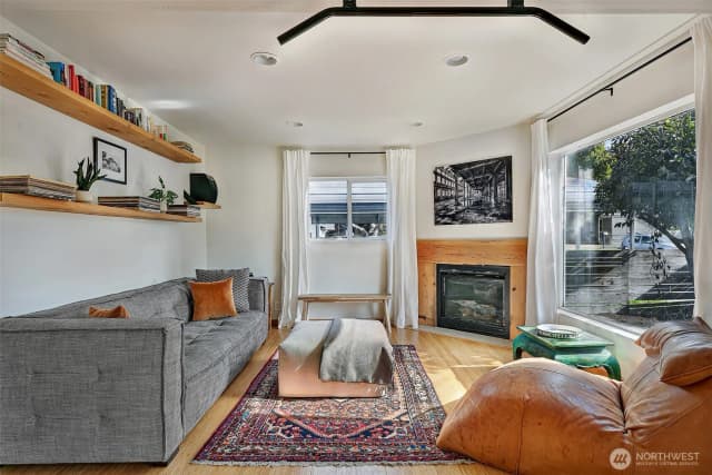 Property photo for 506 S Trenton, Seattle photo 3