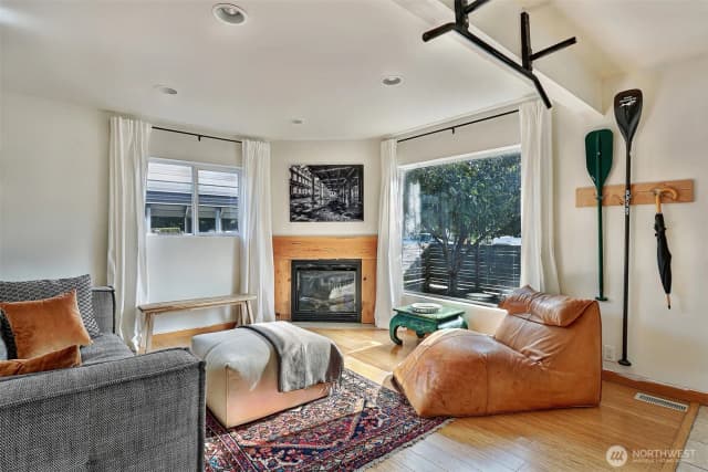 Property photo for 506 S Trenton, Seattle photo 4