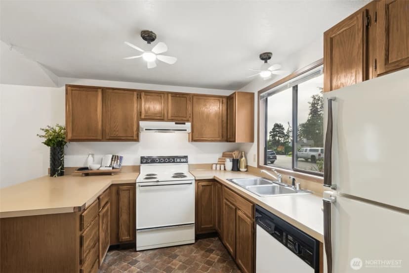 Property photo for 3303 134th Place Sw #b, Lynnwood photo 10