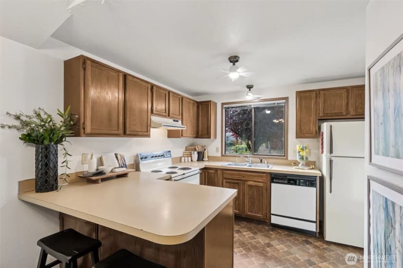 Property photo for 3303 134th Place Sw #b, Lynnwood photo 8