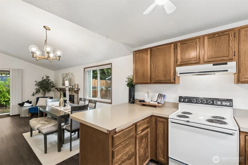Property photo for 3303 134th Place Sw #b, Lynnwood photo 9