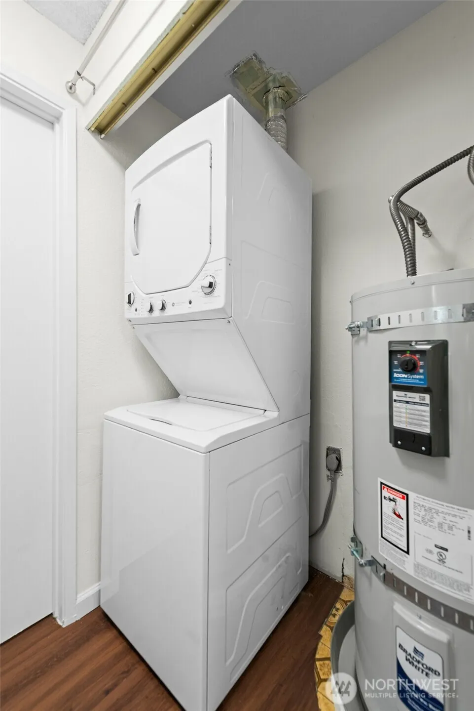 Property photo for 1740 Ne 86th Street #215, Seattle photo 14