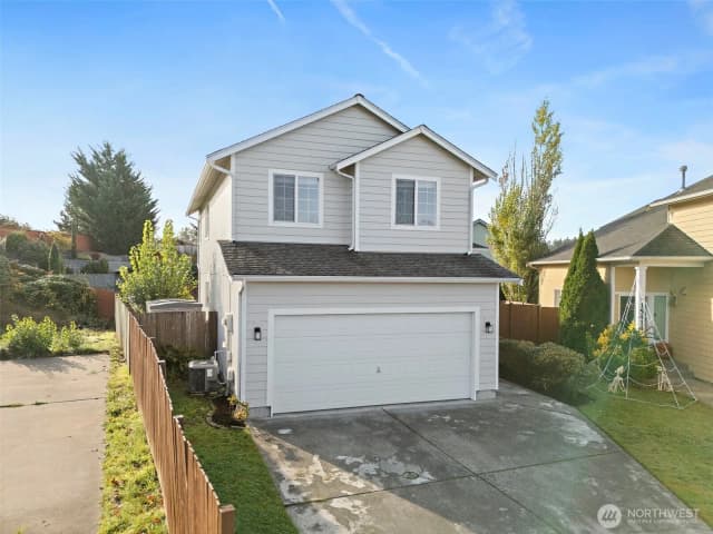 Property photo for 15415 41st Avenue E, Tacoma photo 2