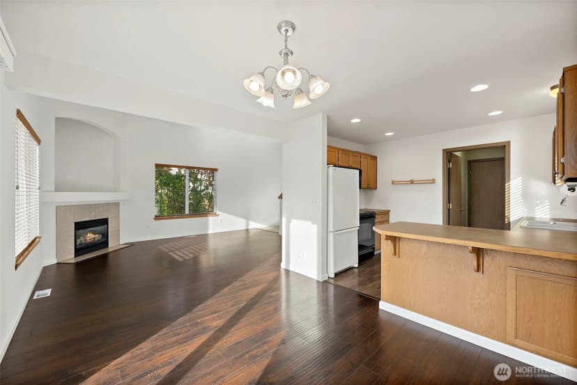 Property photo for 15415 41st Avenue E, Tacoma photo 12