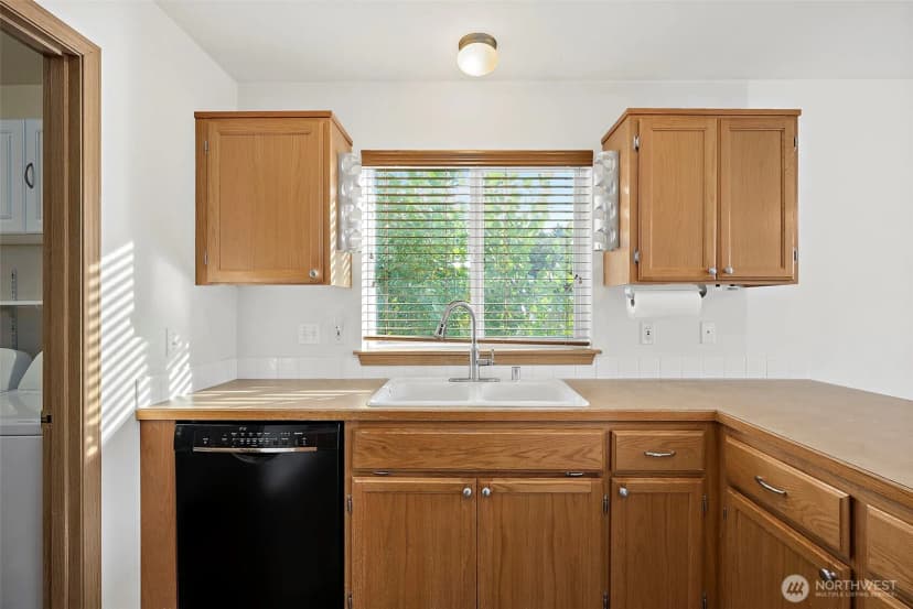 Property photo for 15415 41st Avenue E, Tacoma photo 15